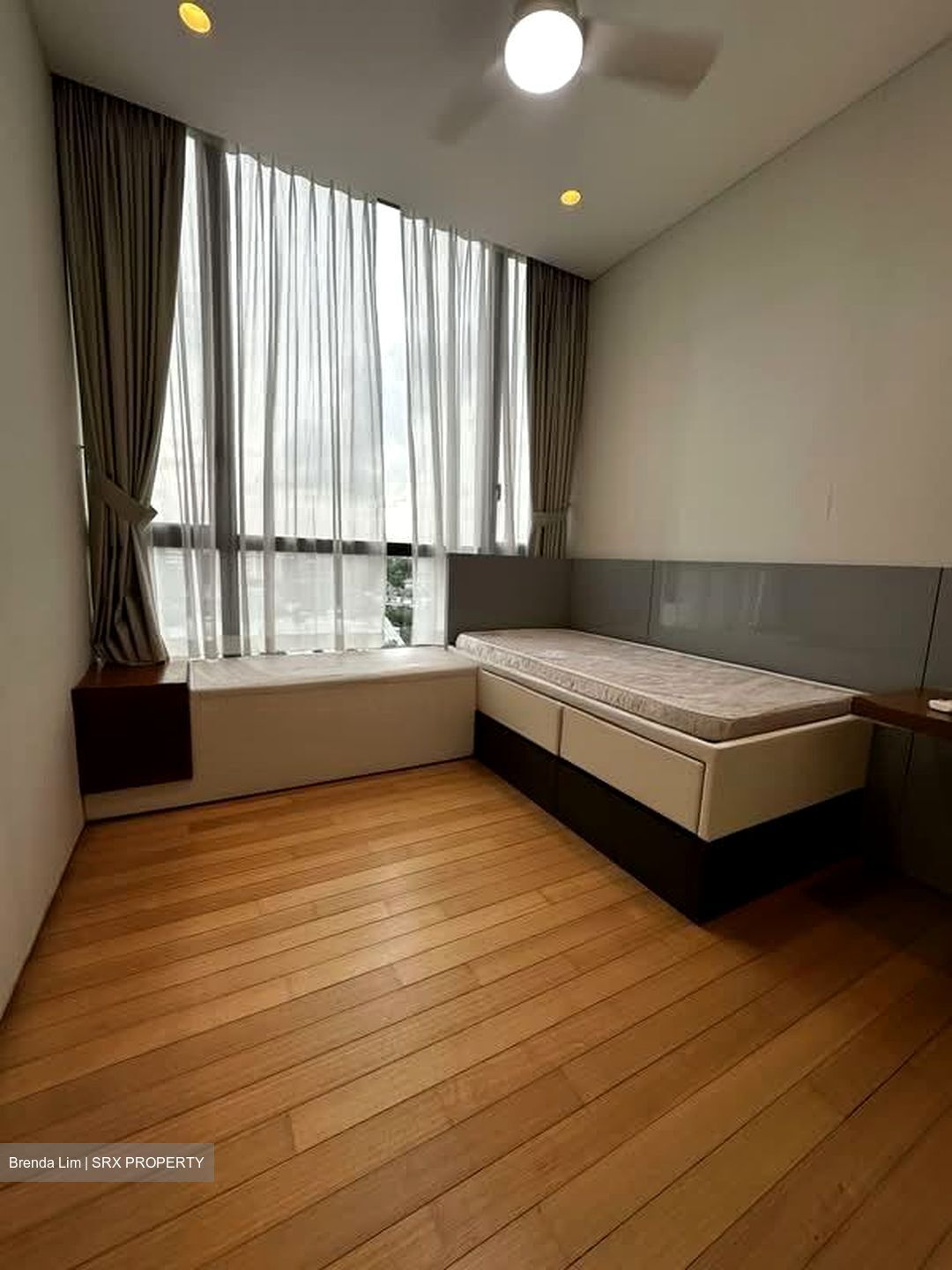 Parvis (D10), Condominium #591085361